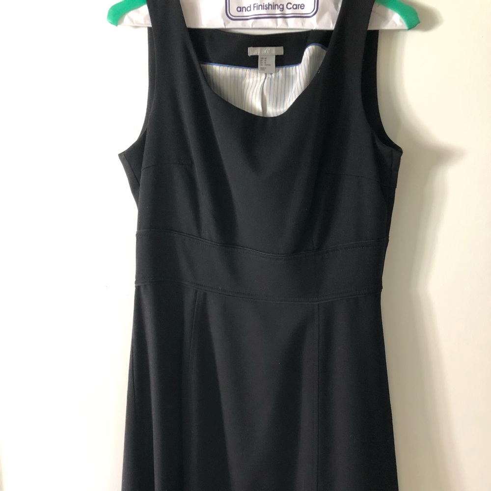 H&M Black buisness cocktail dress 8/10